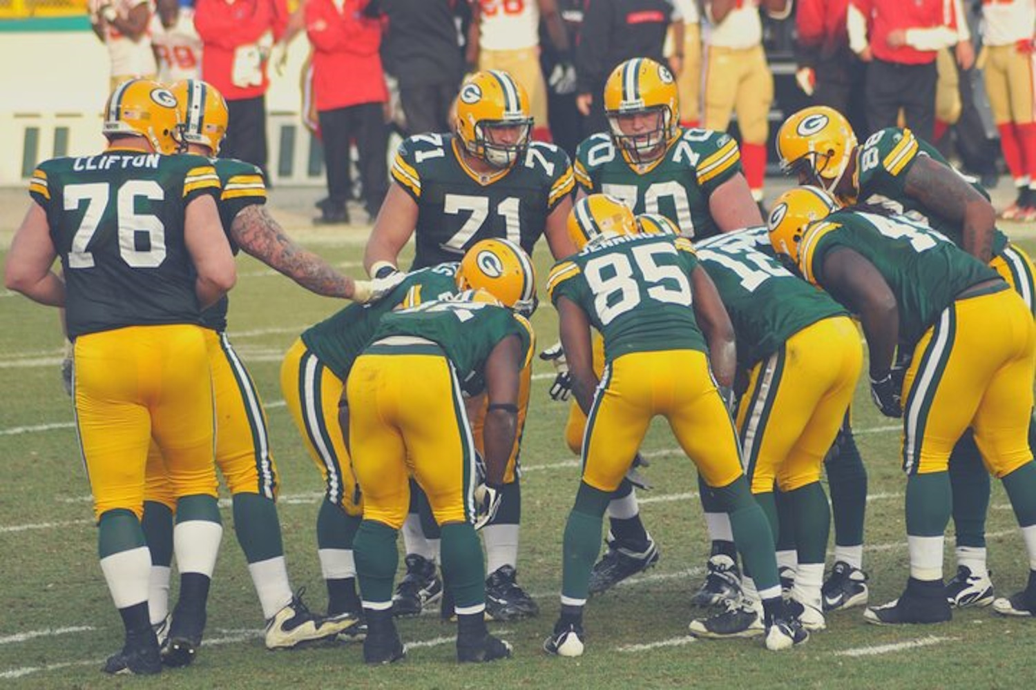 Green Bay Packers-Fly Girl Travel